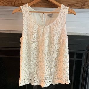 Short sleeve crochet top